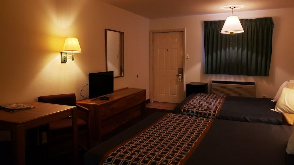 San Juan Motel photo 26