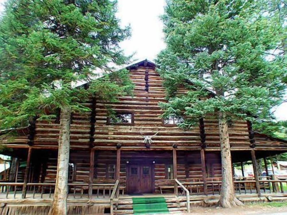 Pahaska Tepee Resort photo 20