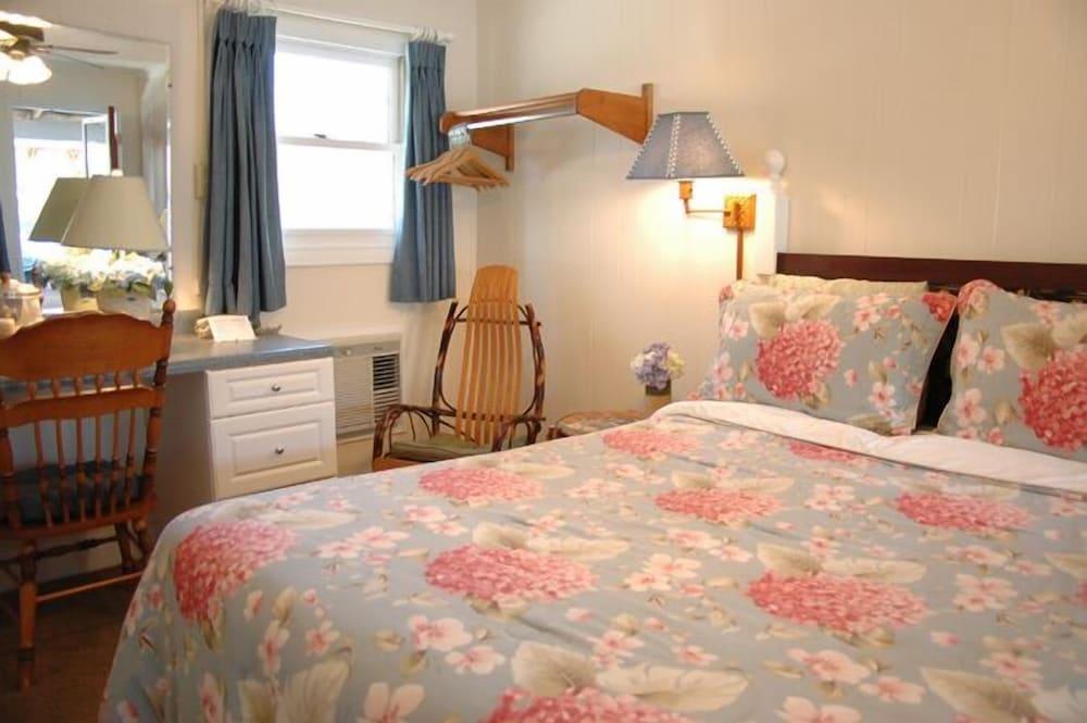 The Homestead Inn photo 74