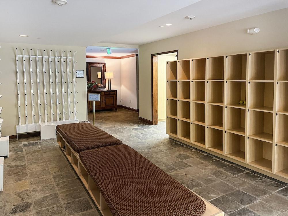 Highlands Lodge in Beaver Creek by Elevation Accommodations photo 11