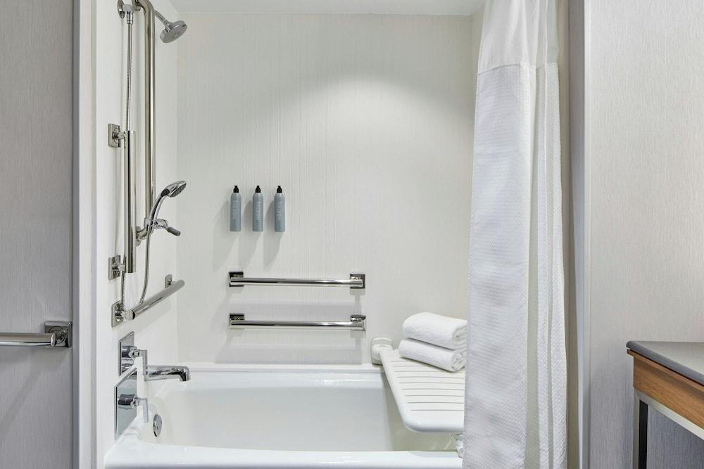 Courtyard by Marriott Pueblo Downtown photo 10