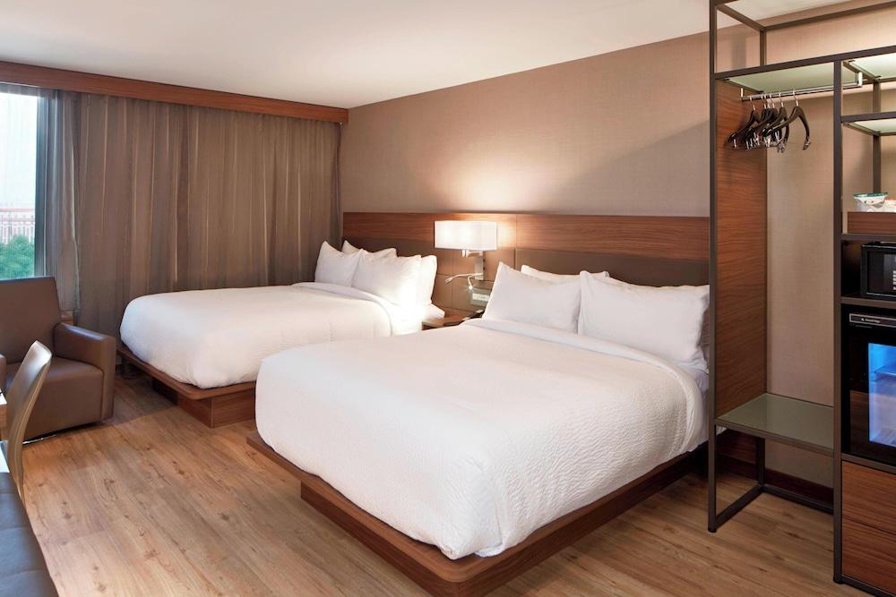 AC Hotel by Marriott Atlanta Downtown photo 13