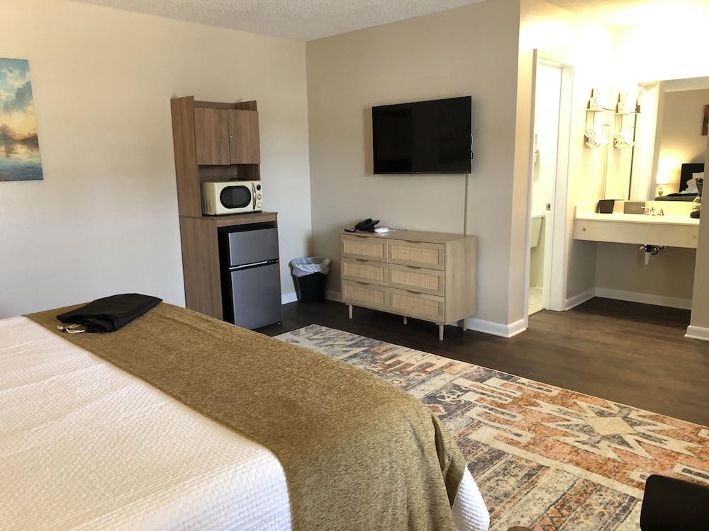 Jet Motor Lodge photo 19