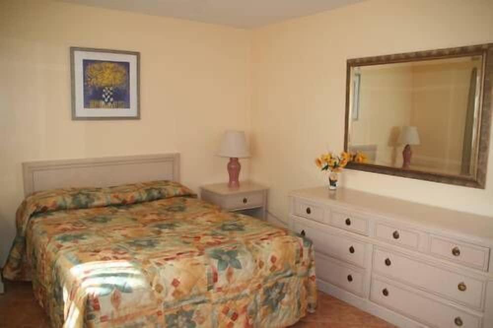 Lago Mar Motel and Apartments photo 13