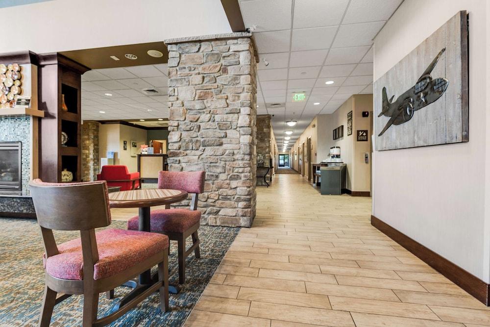 Hampton Inn & Suites Colorado Springs/Air Force Academy photo 5