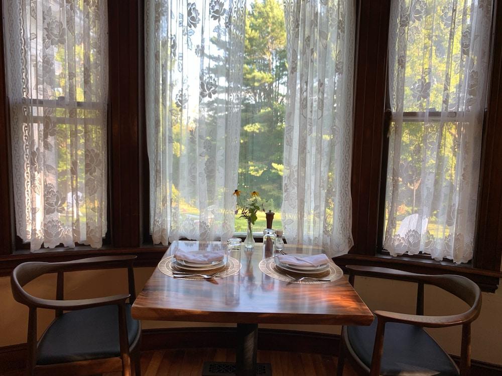 Hillholm Estate photo 24