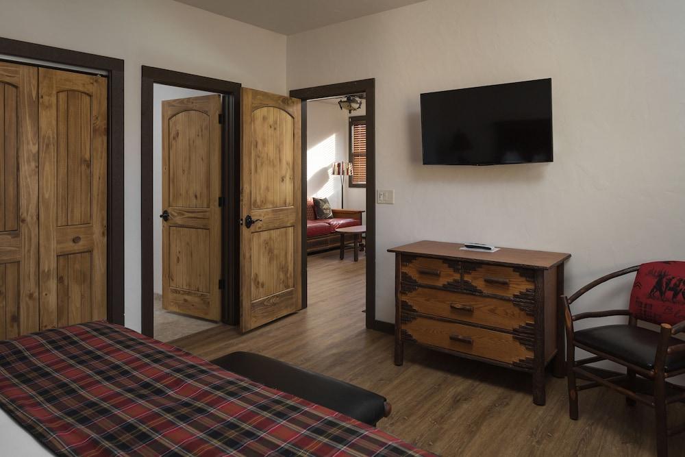 The Landing at Estes Park - Riverside Retreat photo 23