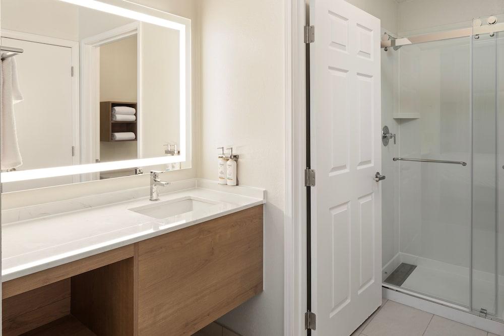 Staybridge Suites MPLS-Maple Grove/Arbor Lakes by IHG photo 31