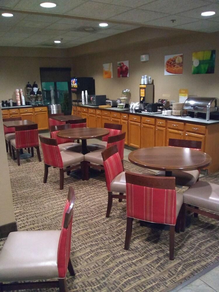 Quality Inn Summerville - Charleston photo 23