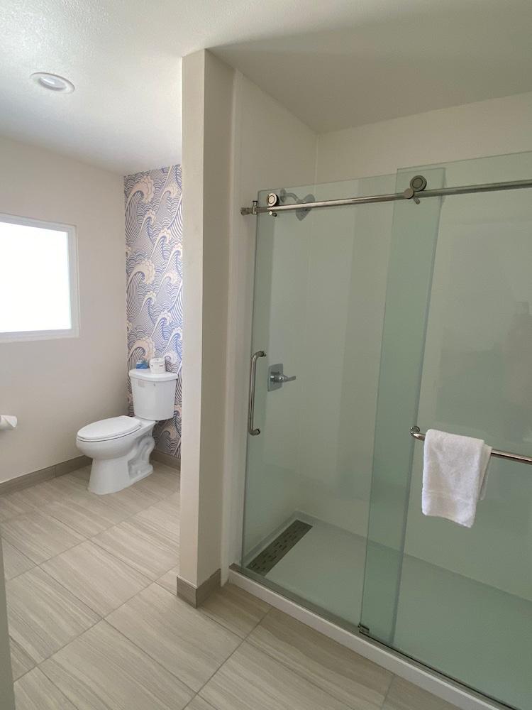 Salt Air Lodge photo 18