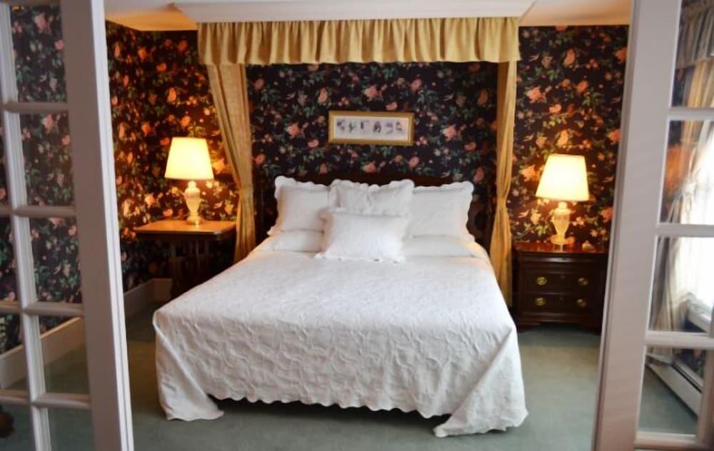 Stafford's Bay View Inn photo 19