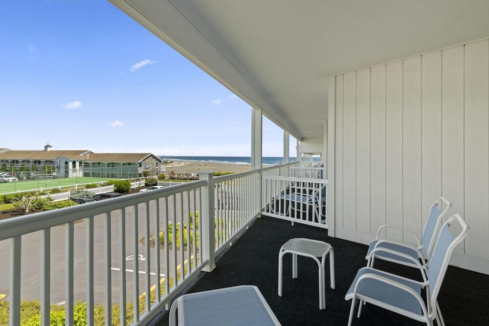 The Sparhawk Oceanfront Resort photo 23