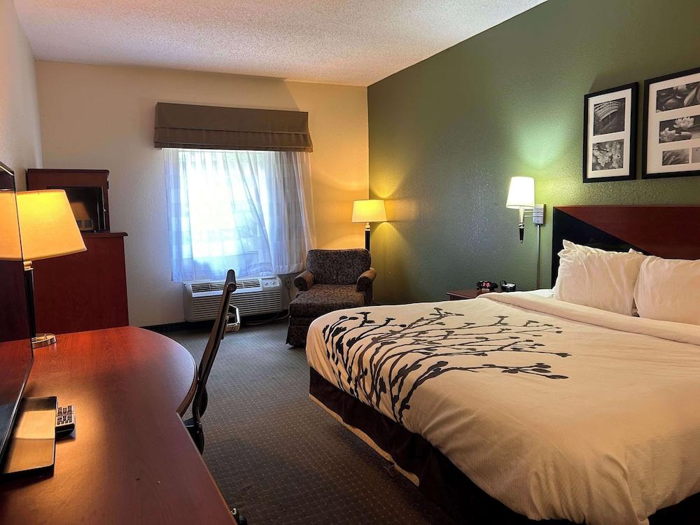 SureStay by Best Western Pearl Jackson Airport photo 12