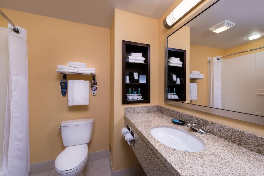 Holiday Inn Express Hotel and Suites Scranton by IHG photo 31
