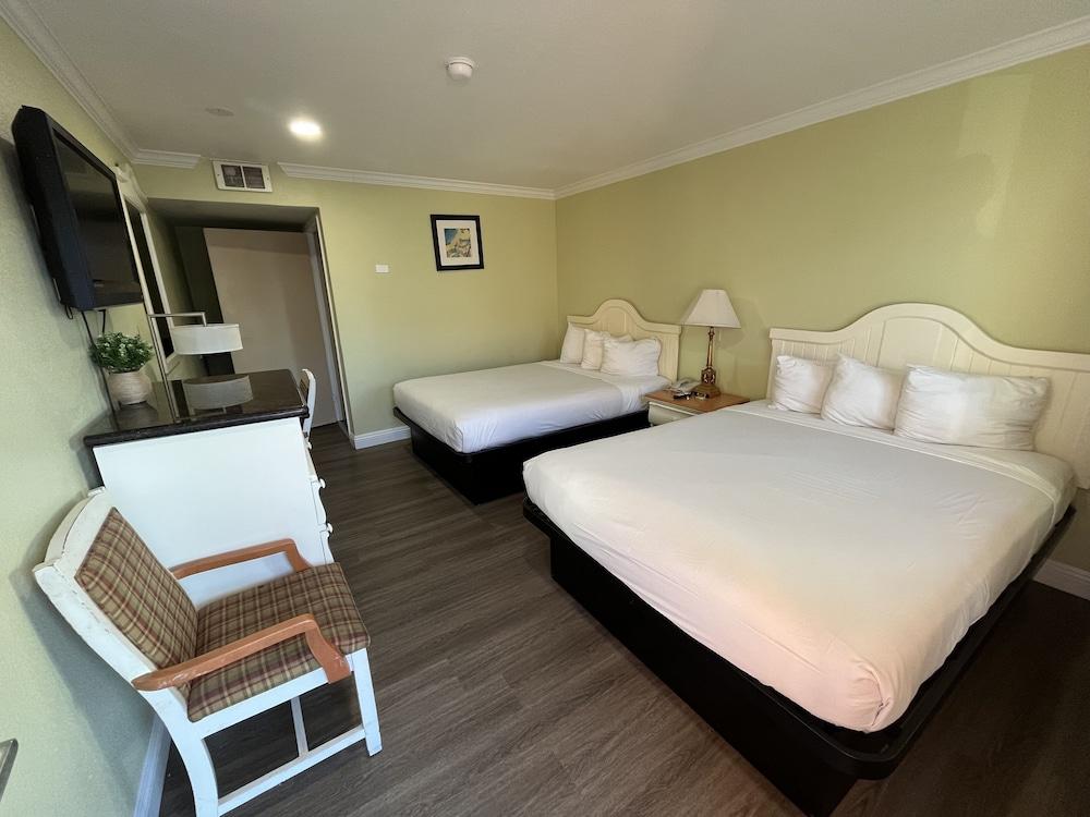 American Inn Grover Beach photo 10