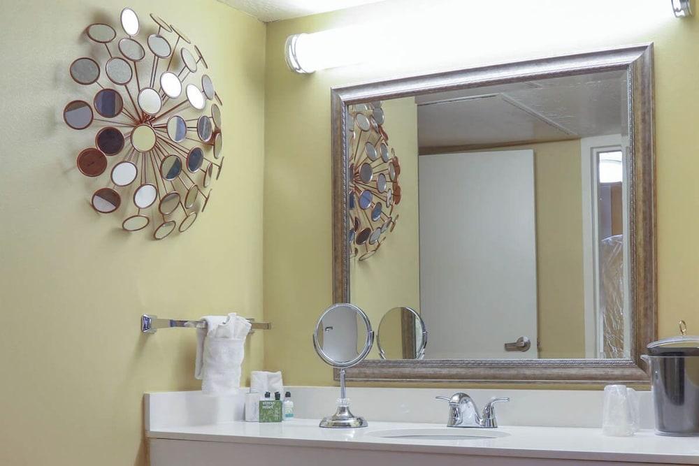 MCM Eleganté Hotel & Suites photo 23