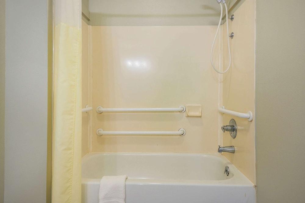 Quality Inn DeRidder photo 28