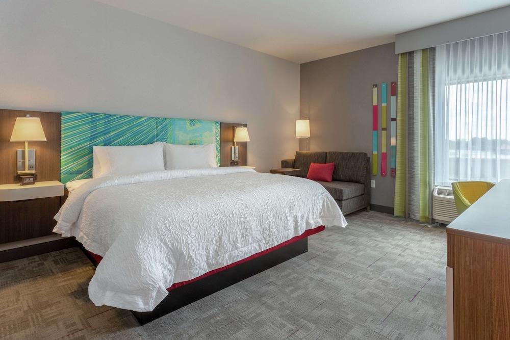 Hampton Inn & Suites Burlington photo 13