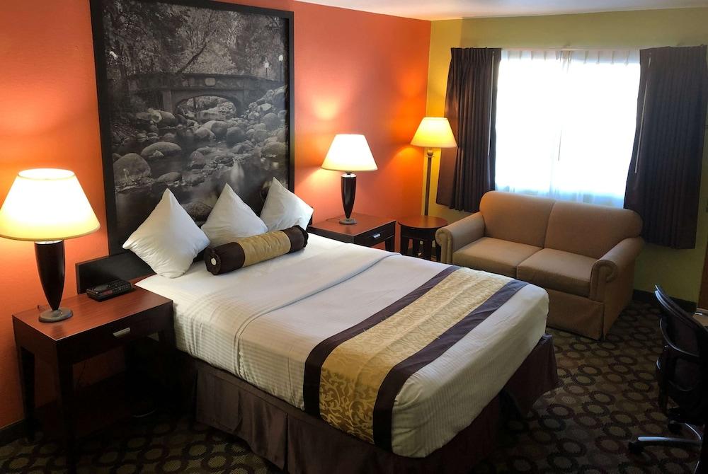 Super 8 by Wyndham Ontario photo 22