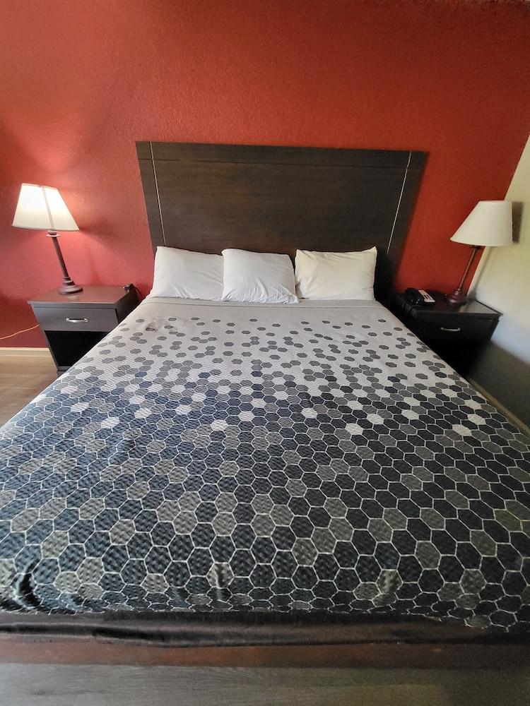 Econo Lodge Andalusia photo 15