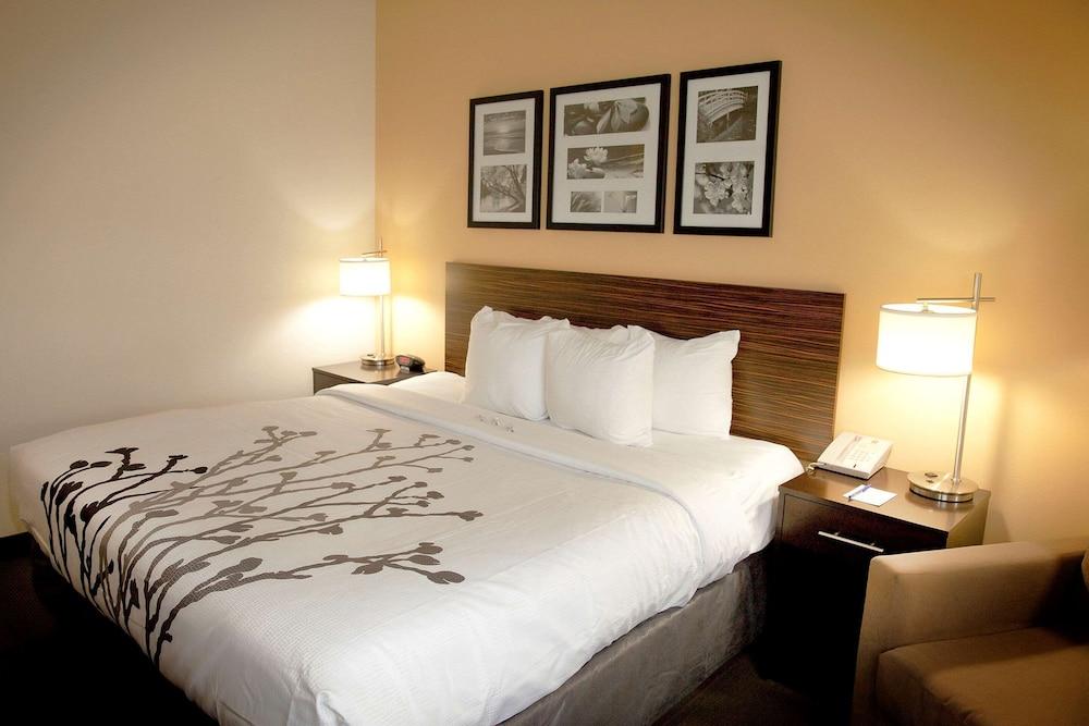 Sleep Inn & Suites Moundsville - Wheeling photo 30