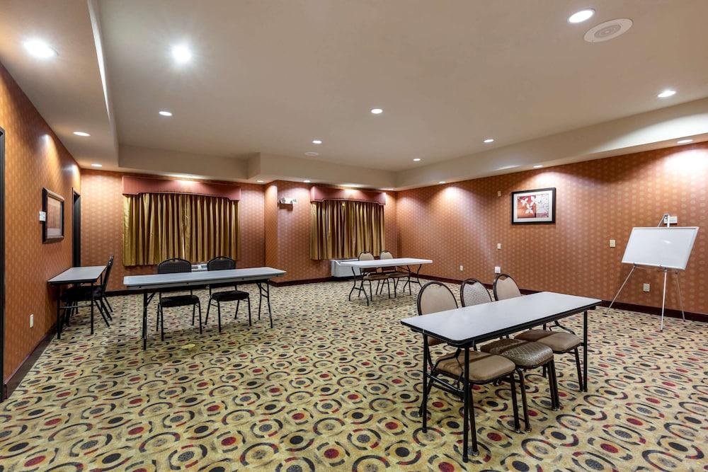 Lake Texoma Inn and Suites to match IHG photo 28