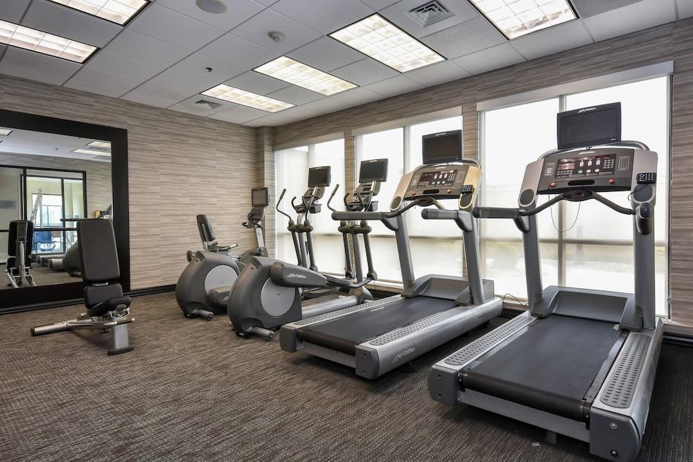 Courtyard Marriott Concord photo 13