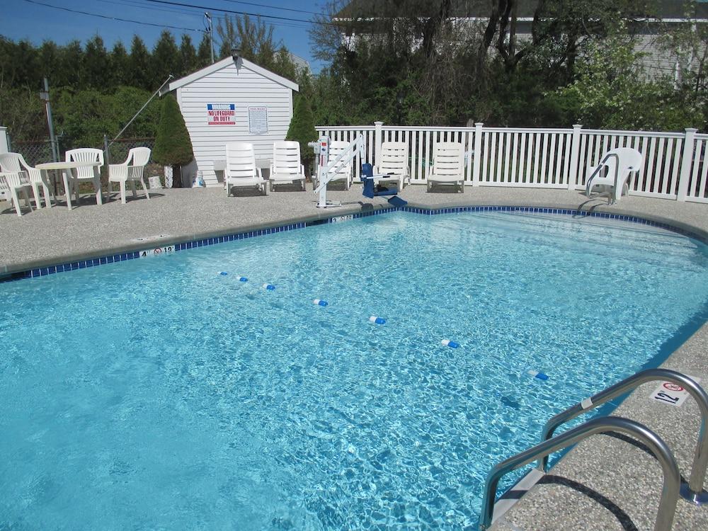 Long Beach Motor Inn photo 26