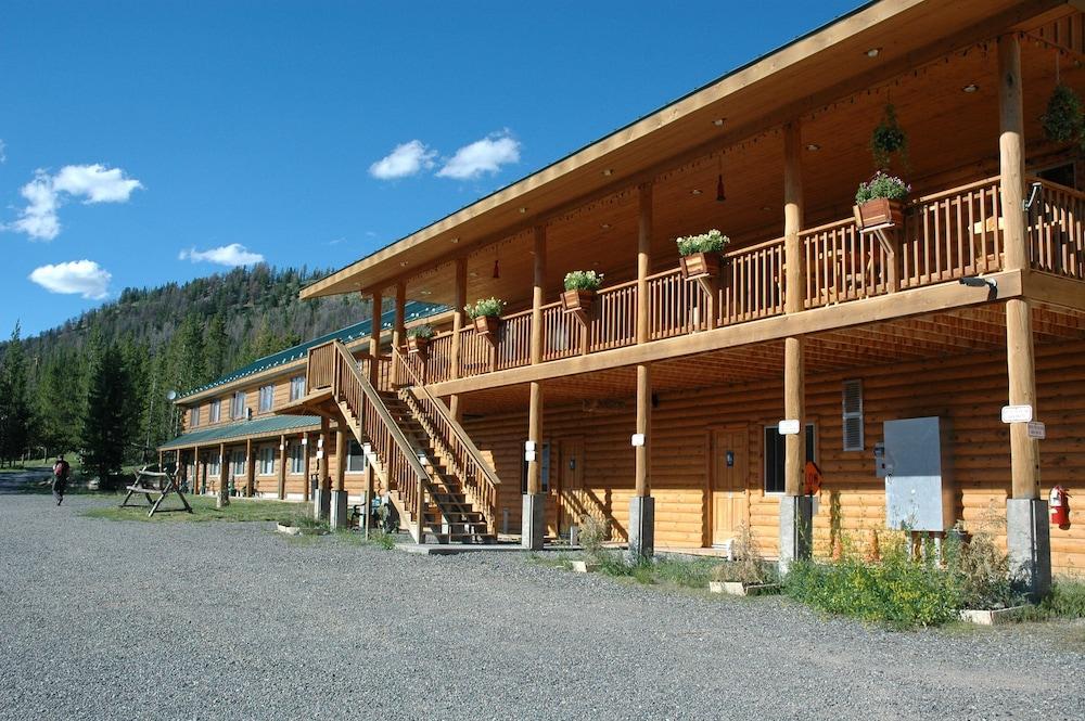 Lava Mountain Lodge photo 70