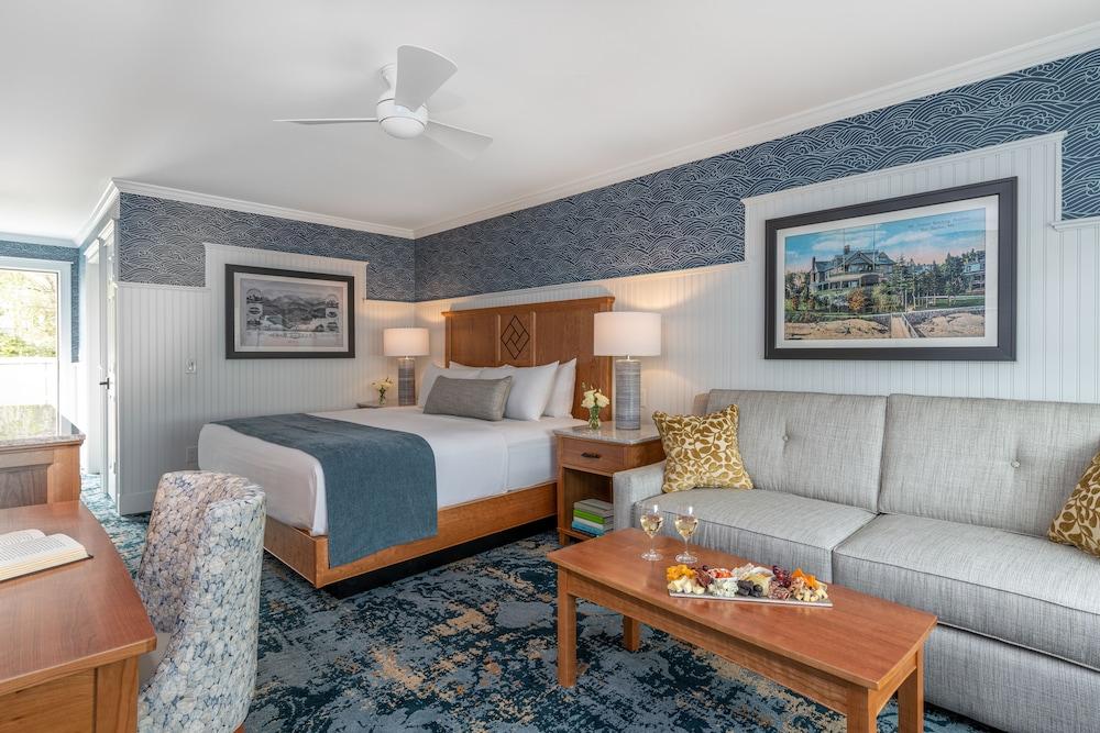 Bar Harbor Inn photo 15