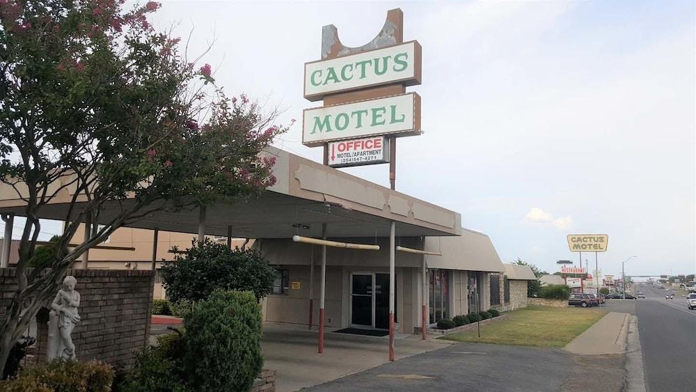 Cactus Inn and Suites photo 10