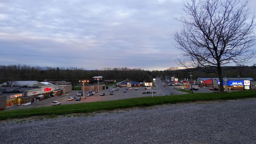 Attican Motel photo 16