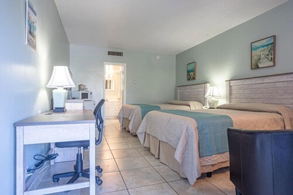 Carriage House Resort Motel photo 20