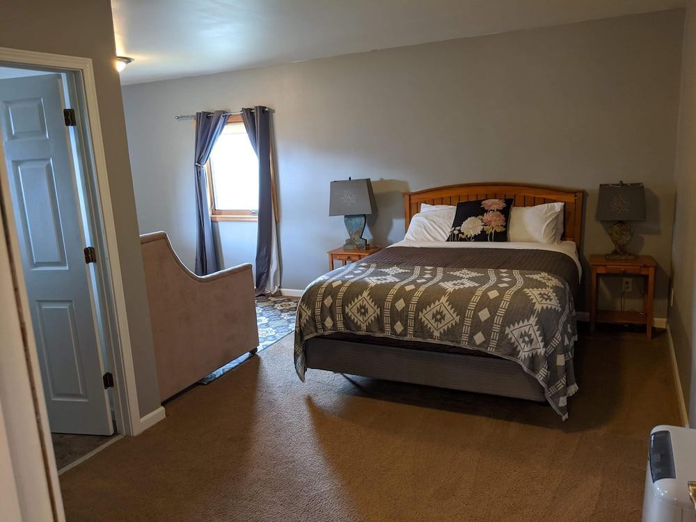Sheep Mountain Lodge photo 5
