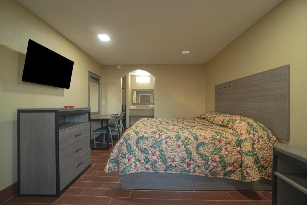 Days Inn by Wyndham Aransas Pass photo 9
