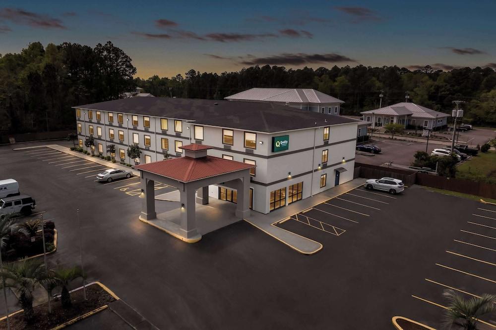 Quality Inn & Suites Biloxi - Ocean Springs photo 55
