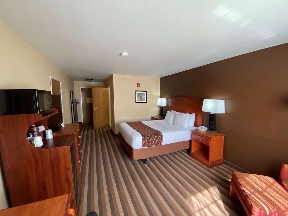 Best Western Manhattan Inn photo 19