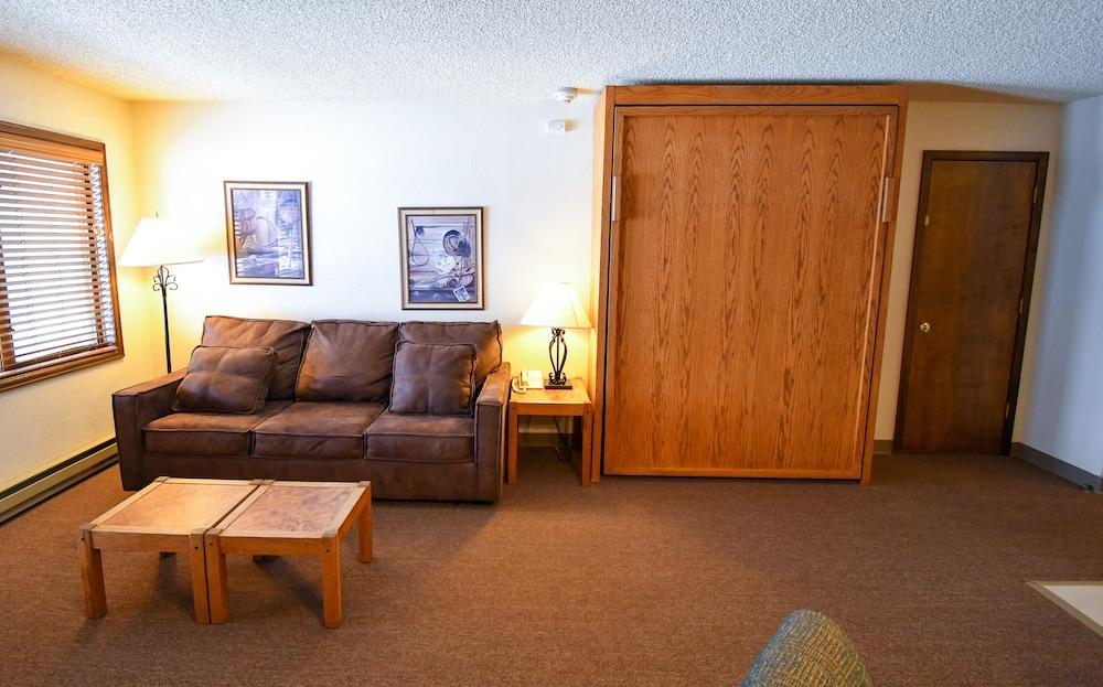 Inn at SilverCreek photo 17