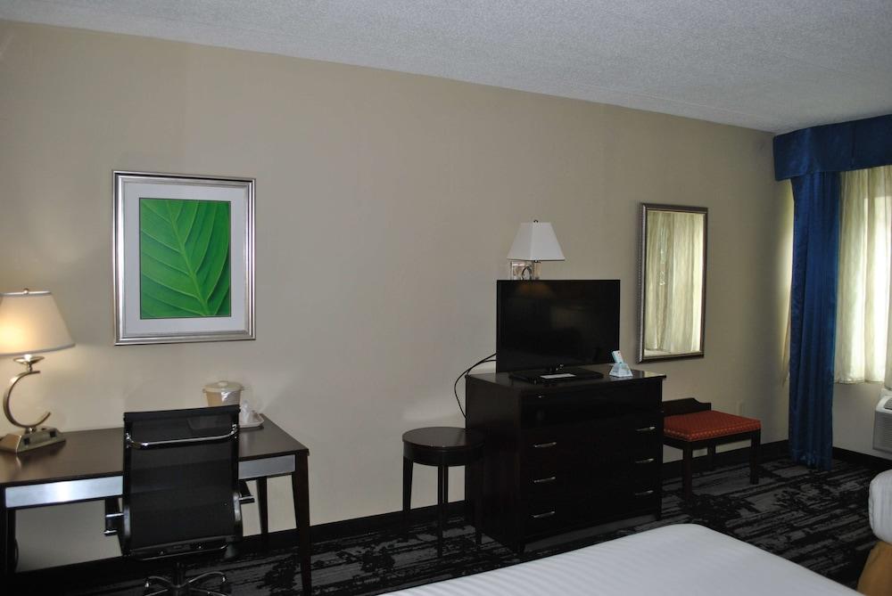 Best Western Owego Inn photo 5
