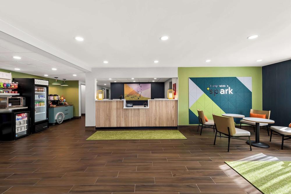 Spark by Hilton Norfolk photo 10