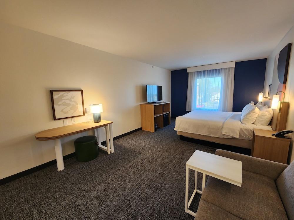 Spark by Hilton Rahway photo 20