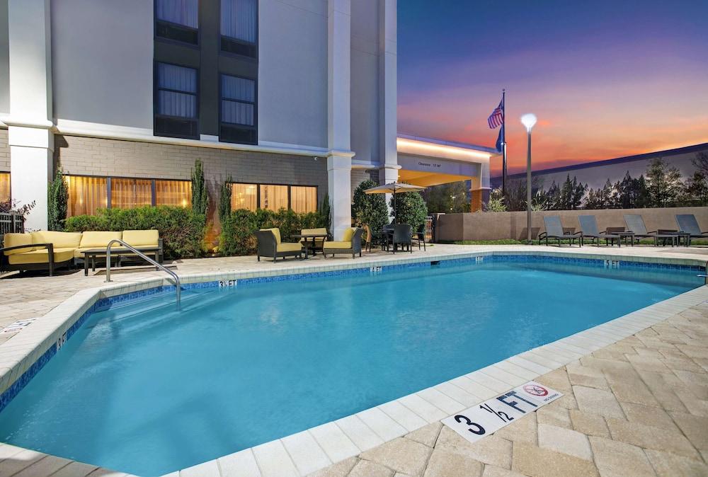 Hampton Inn Greenville I-385 - Woodruff Rd. photo 21