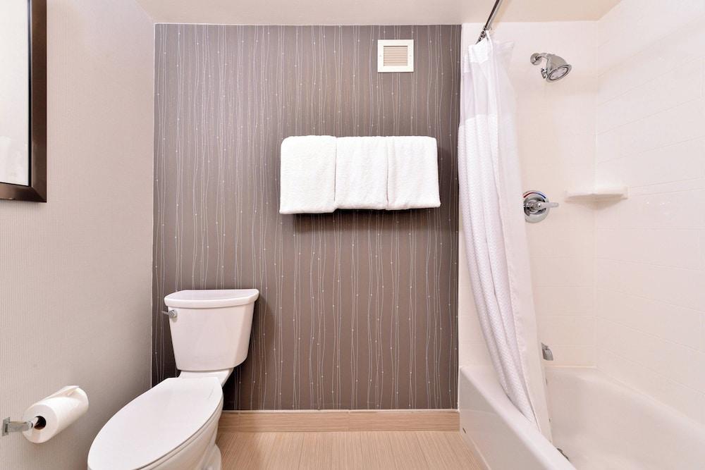 Courtyard by Marriott Dallas Northwest photo 28