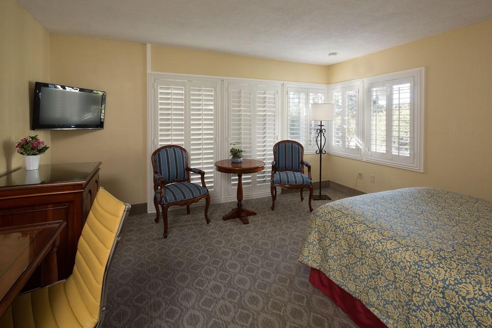 Normandy Inn photo 19
