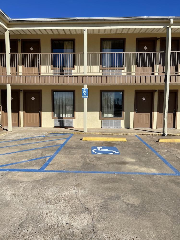 All Star Inn photo 5