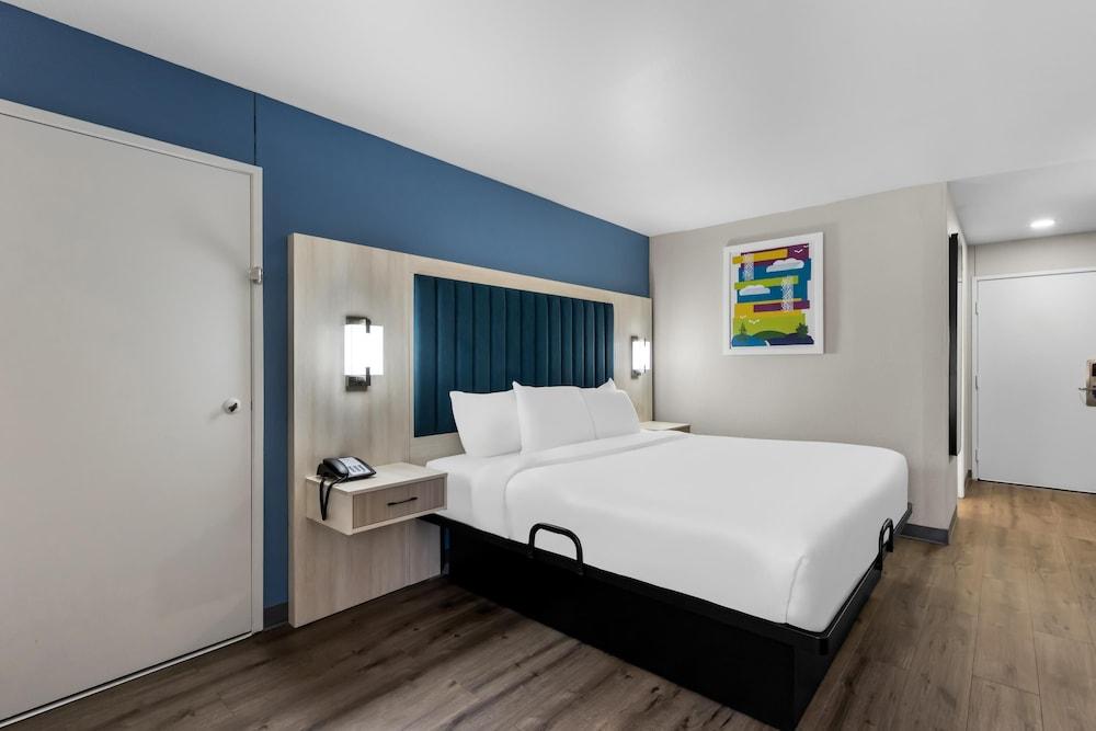 Park Inn by Radisson photo 12