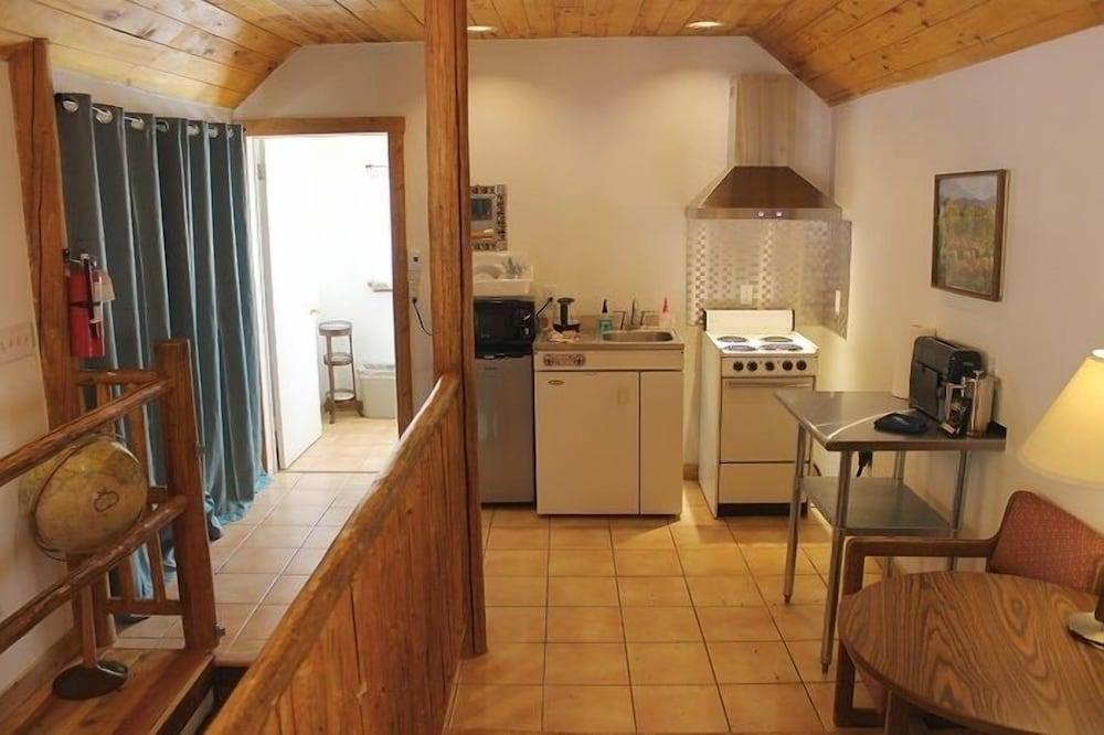 SnowMansion Taos Adventure Lodge photo 54