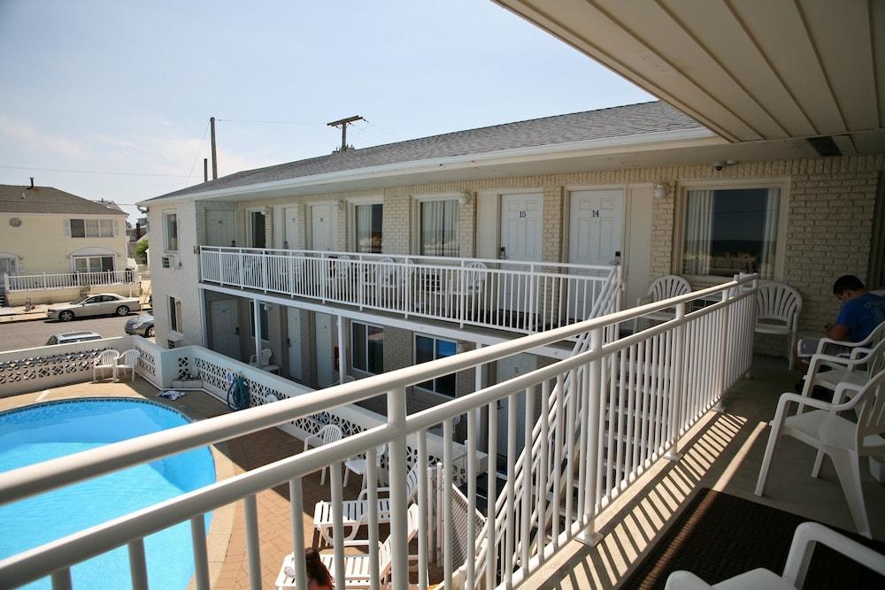 Luna Mar Motel photo 4