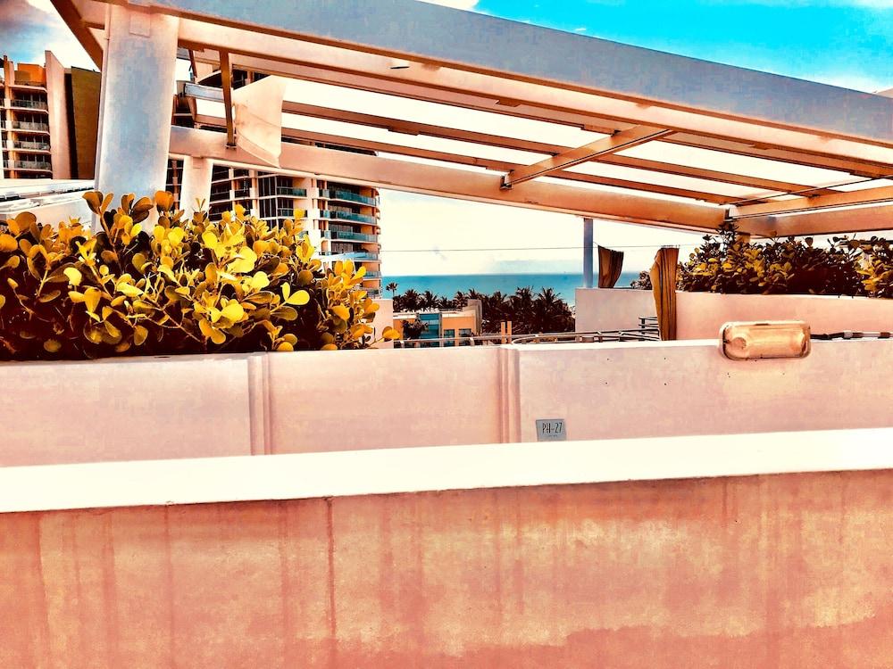 De Soleil Hotel on Ocean Drive photo 19