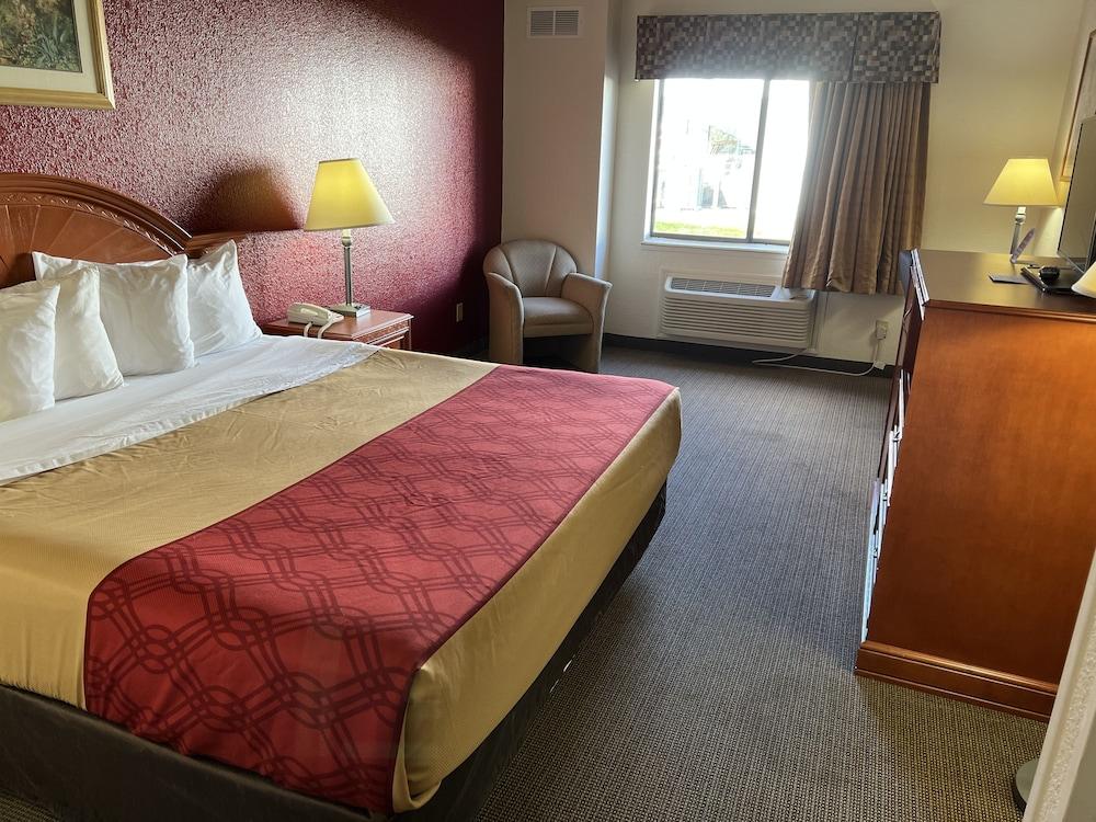 Express Inn & Suites photo 41